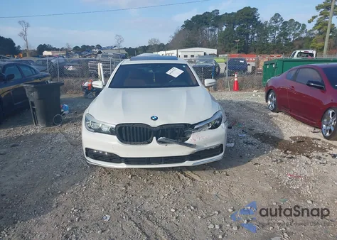 2019 BMW 740I из США, поврежденный, VIN WBA7E2C55KB216501